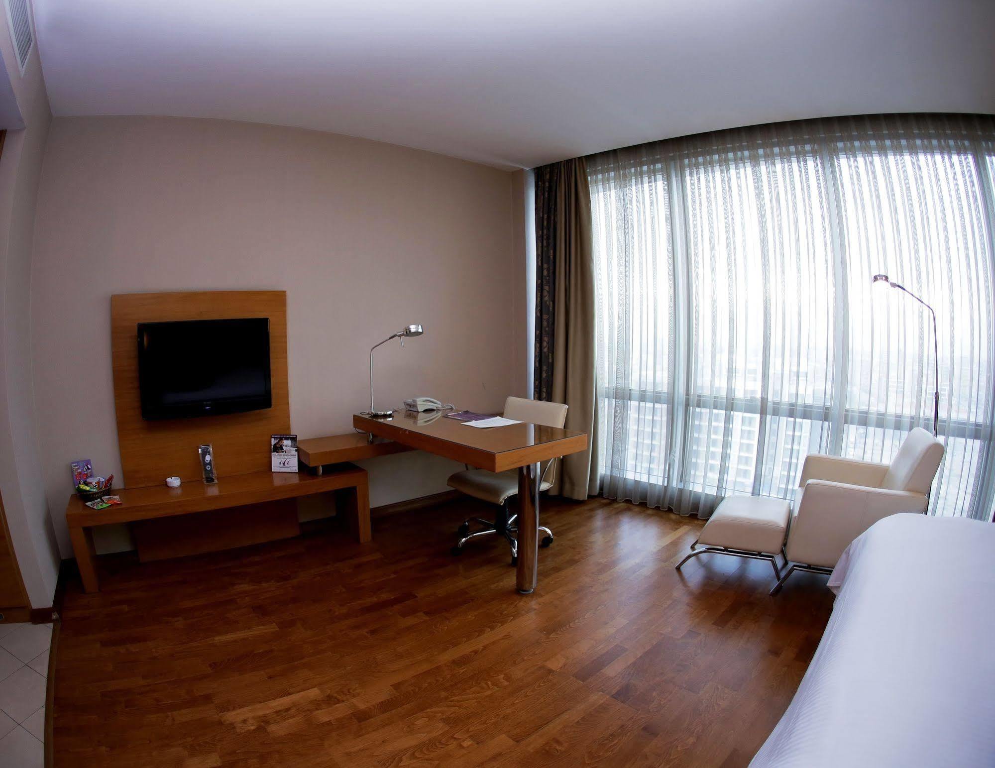 Anemon Kent Cigli Otel Esmirna Exterior foto