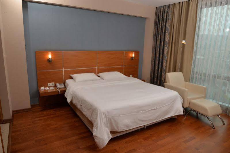 Anemon Kent Cigli Otel Esmirna Exterior foto
